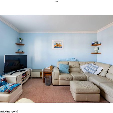 2 Bedrooms Apartment With Free Parking Lancing Εξωτερικό φωτογραφία